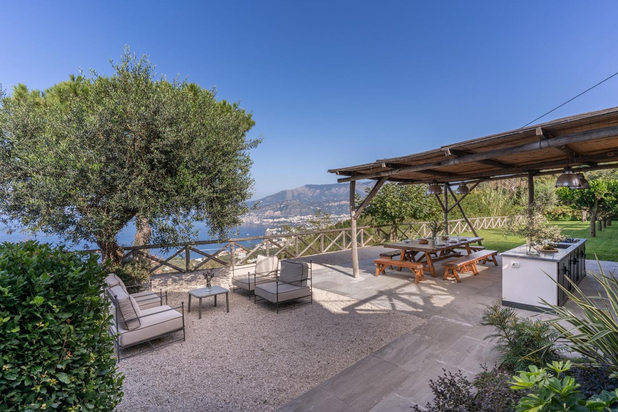 Villa Giulia Boutique Views Pool And Guest Services ซอร์เรนโต ภายนอก รูปภาพ