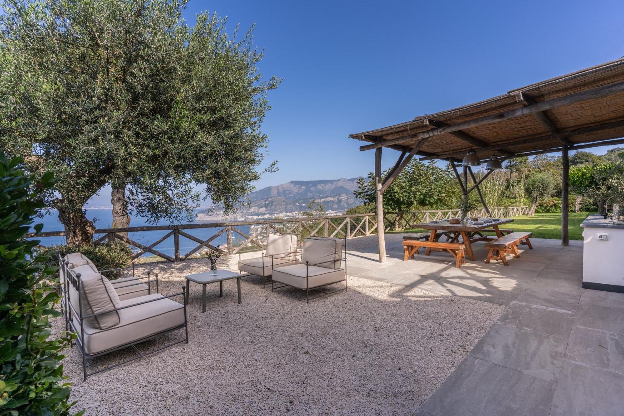 Villa Giulia Boutique Views Pool And Guest Services ซอร์เรนโต ภายนอก รูปภาพ