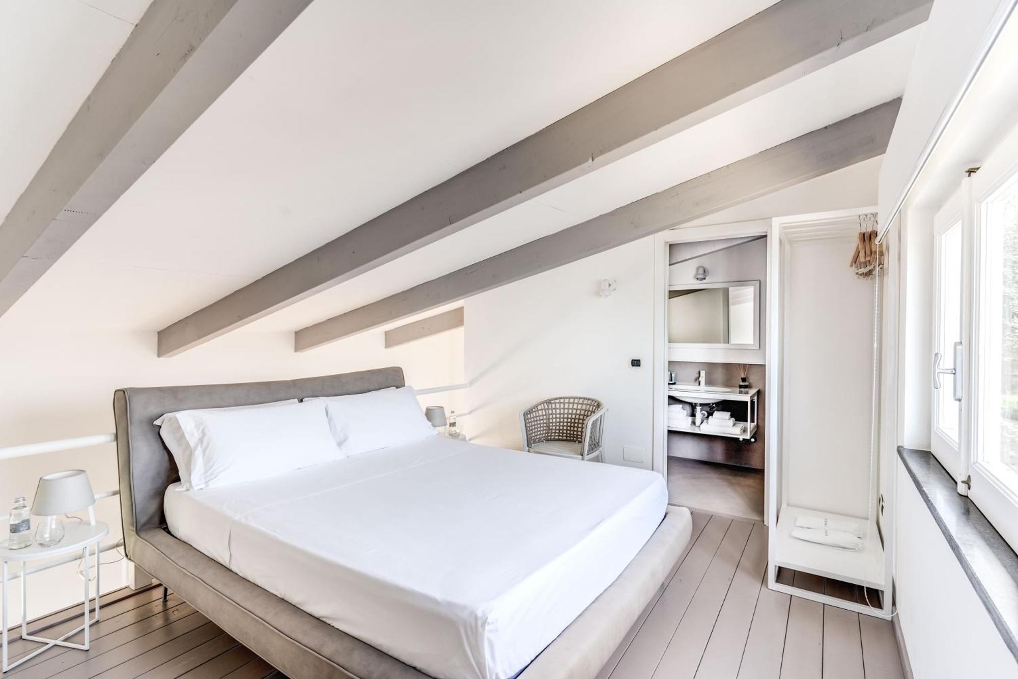 Villa Giulia Boutique Views Pool And Guest Services ซอร์เรนโต ภายนอก รูปภาพ