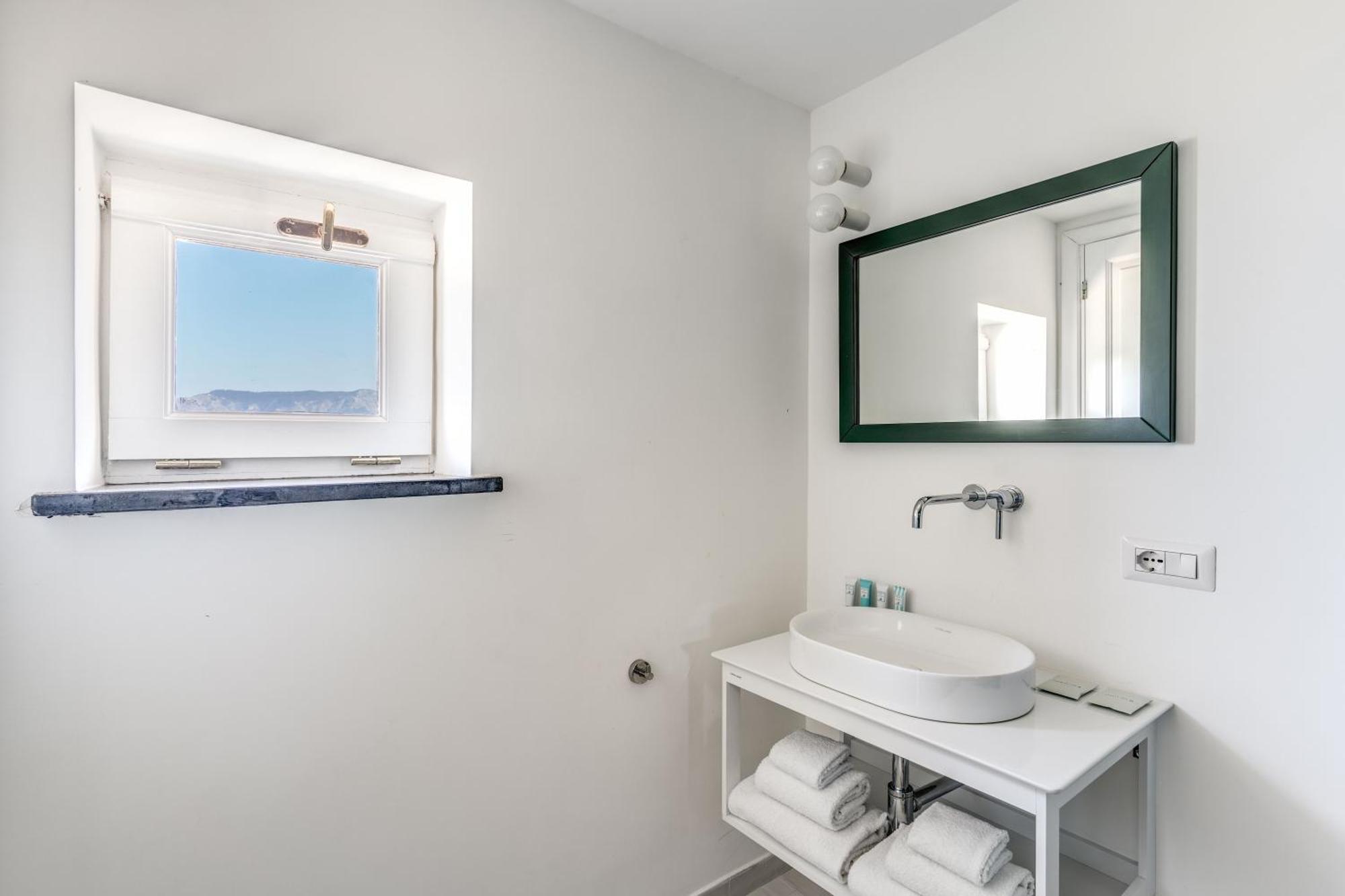 Villa Giulia Boutique Views Pool And Guest Services ซอร์เรนโต ภายนอก รูปภาพ